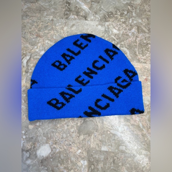 Balenciaga Beanie - Picture 1 of 3